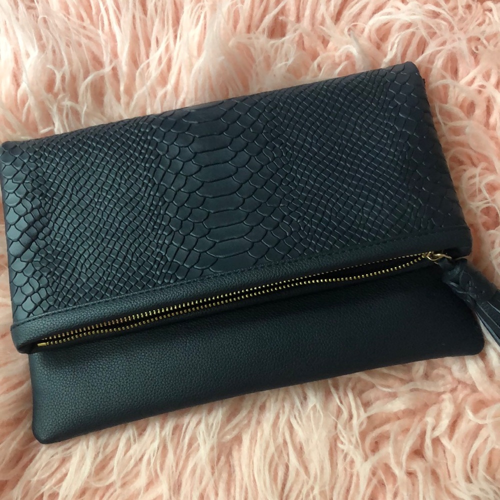 GiGi New York Navy bag. NWOT